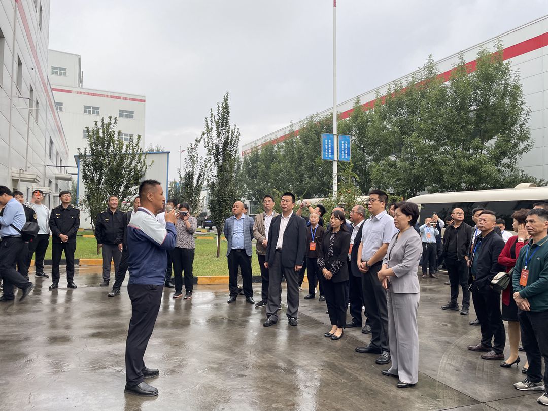 參觀考察河南東方雨虹建筑材料有限公司